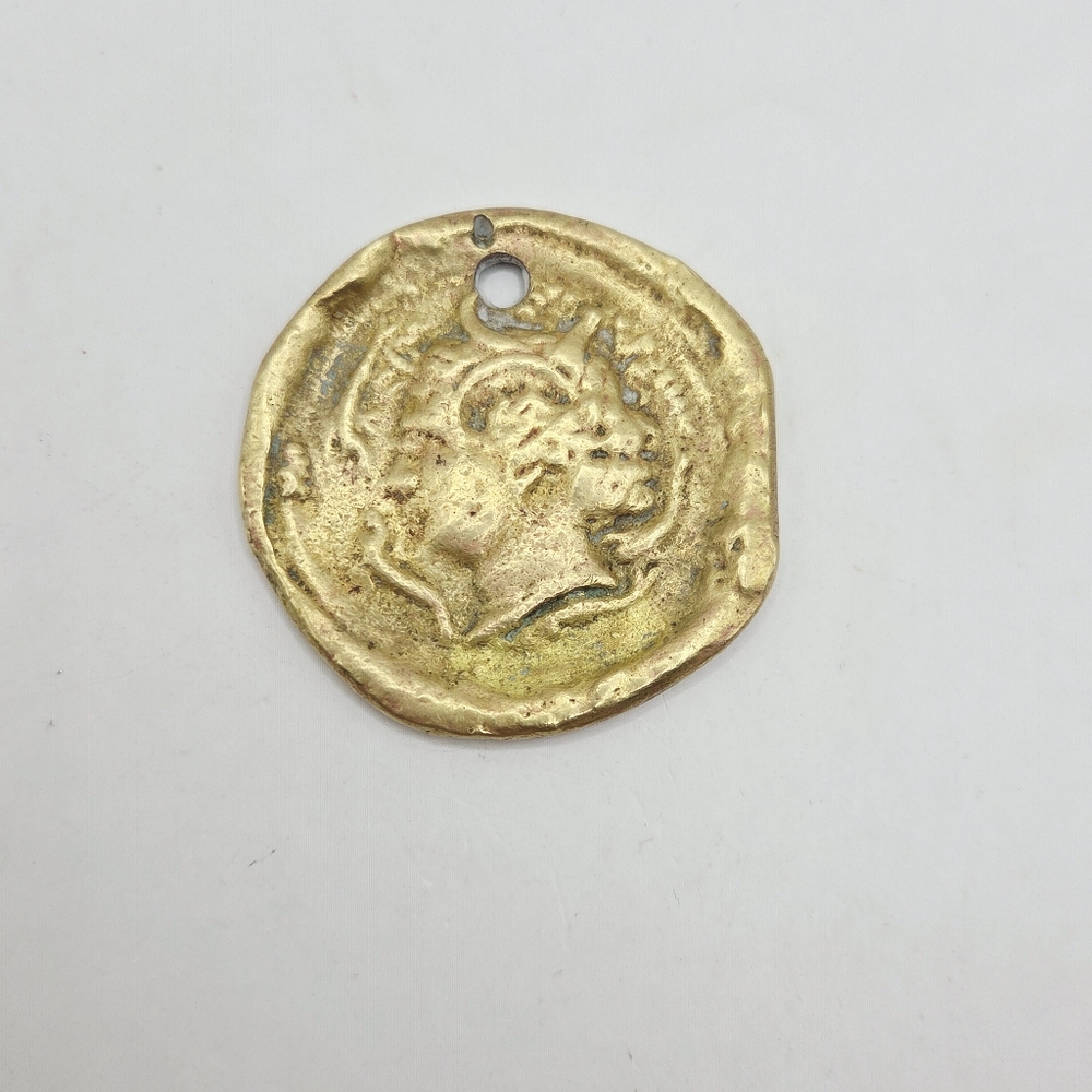 Very Unique Rare Ancient Roman Greek Horses Carriage Coin Silver Plated Pendant